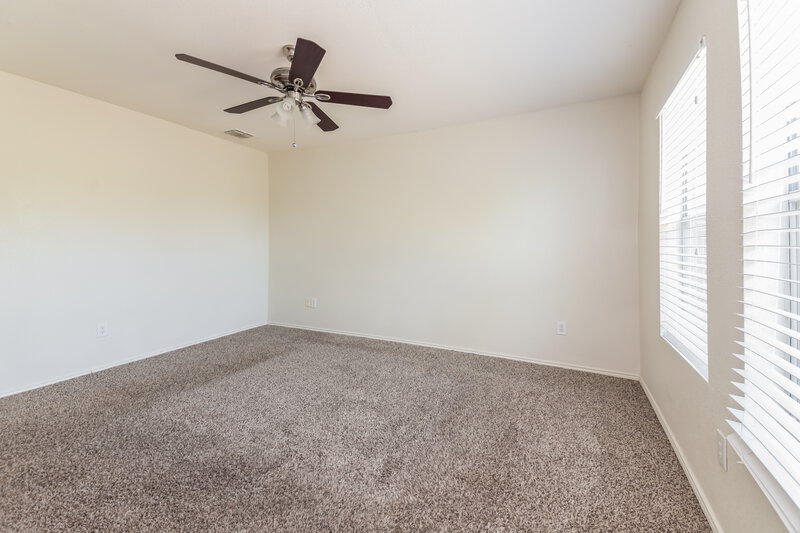 1,875/Mo, 2023 Kickapoo Trl Heartland, TX 75126 Main Bedroom View