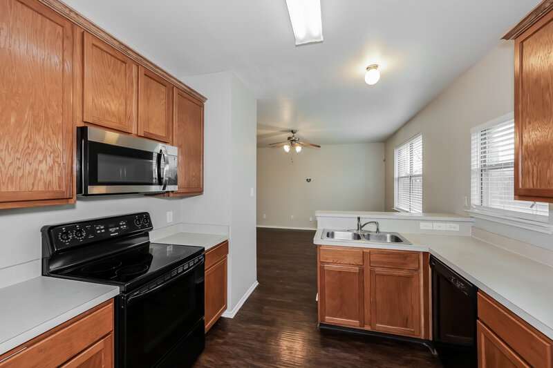 1,990/Mo, 3401 Roddy Dr Fort Worth, TX 76123 Kitchen View