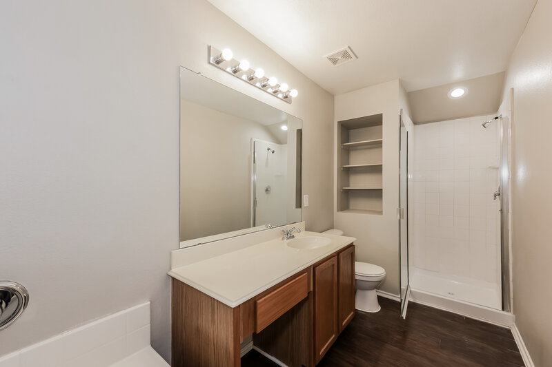1,990/Mo, 3401 Roddy Dr Fort Worth, TX 76123 Main Bathroom View