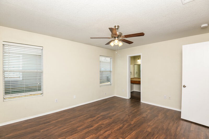 1,605/Mo, 1724 Vineridge Ln Burleson, TX 76028 Main Bedroom View 2