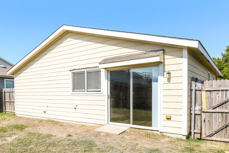 1,605/Mo, 1724 Vineridge Ln Burleson, TX 76028 Rear View