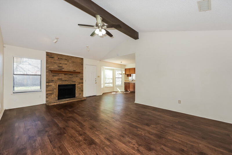 1,780/Mo, 7908 Gladewater Dr Fort Worth, TX 76134 Living Room View 2