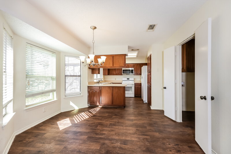 1,780/Mo, 7908 Gladewater Dr Fort Worth, TX 76134 Dining Room View