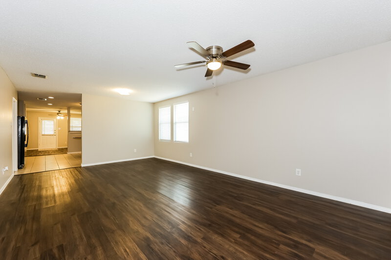 2,280/Mo, 3617 Clydesdale Dr Denton, TX 76210 Living Room View