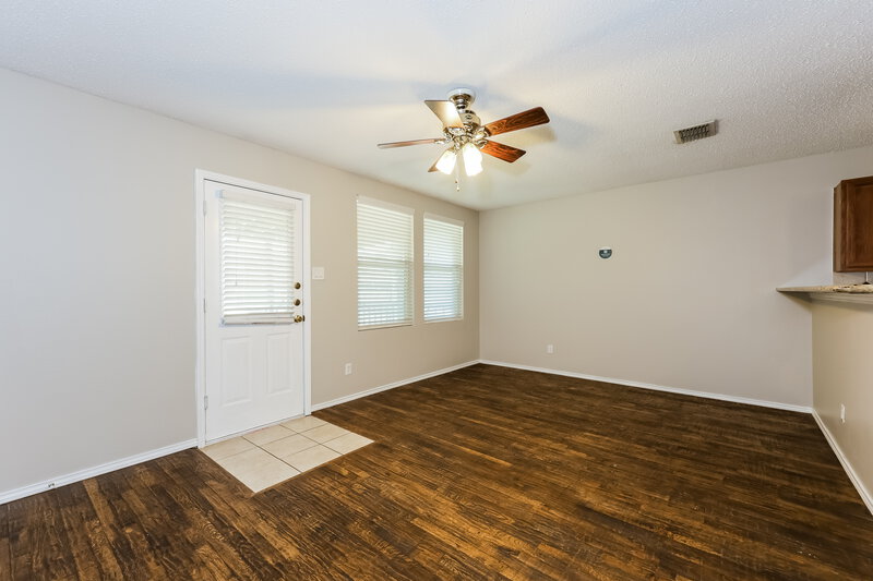 2,280/Mo, 3617 Clydesdale Dr Denton, TX 76210 Dining Room View