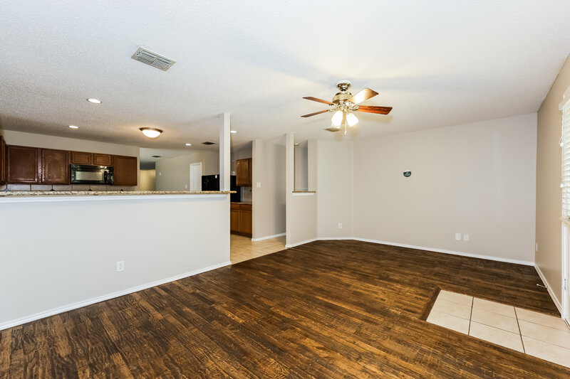 2,280/Mo, 3617 Clydesdale Dr Denton, TX 76210 Dining Room View 2