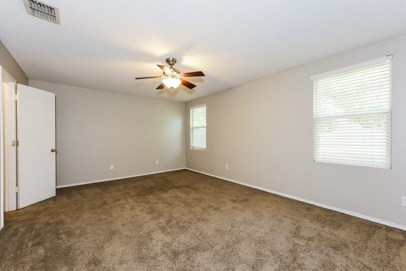 2,280/Mo, 3617 Clydesdale Dr Denton, TX 76210 Main Bedroom View
