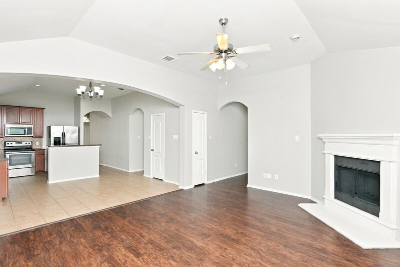 2,205/Mo, 6229 Chalk Hollow Dr Fort Worth, TX 76179 Living Room View 3