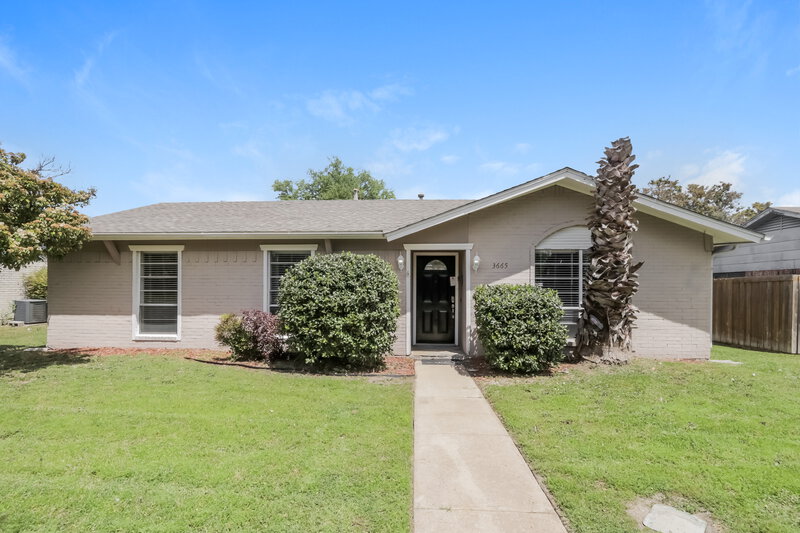 2,145/Mo, 3665 Mosswood Dr Garland, TX 75042 External View