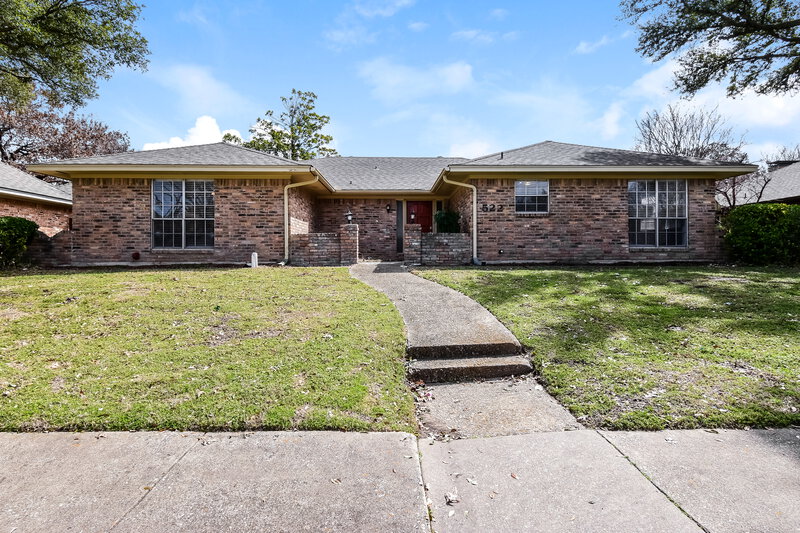 2,410/Mo, 522 Pebblecreek Dr Garland, TX 75040 External View