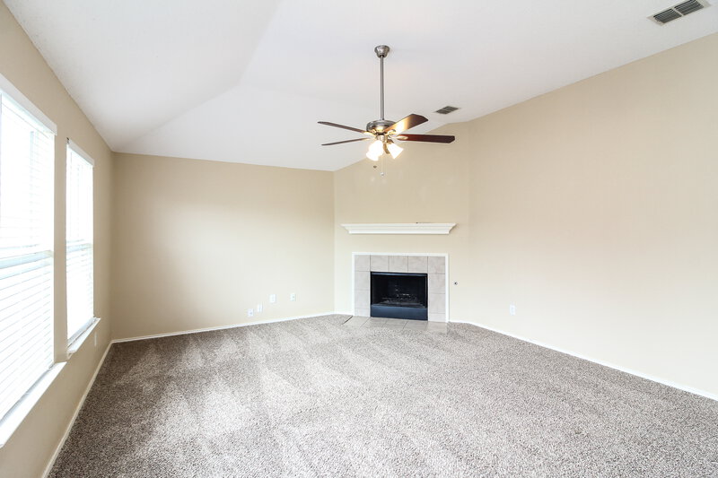 2,650/Mo, 2024 Northridge Dr Forney, TX 75126 Living Roomlarge View 2