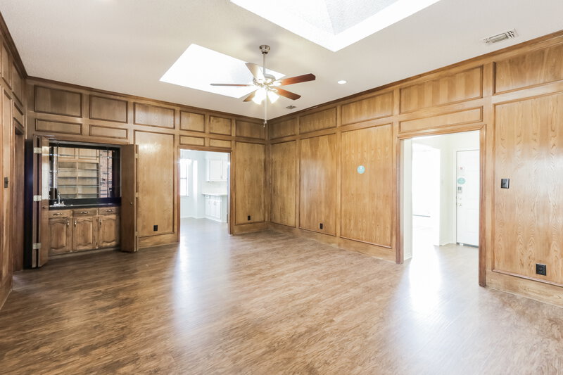 2,675/Mo, 3301 N Spring Dr Richardson, TX 75082 Living Room View 3