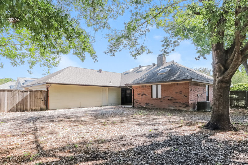 2,675/Mo, 3301 N Spring Dr Richardson, TX 75082 Rear View