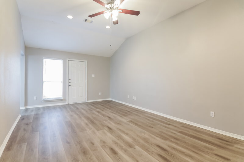 1,975/Mo, 206 E Holly Crandall, TX 75114 Living Room View
