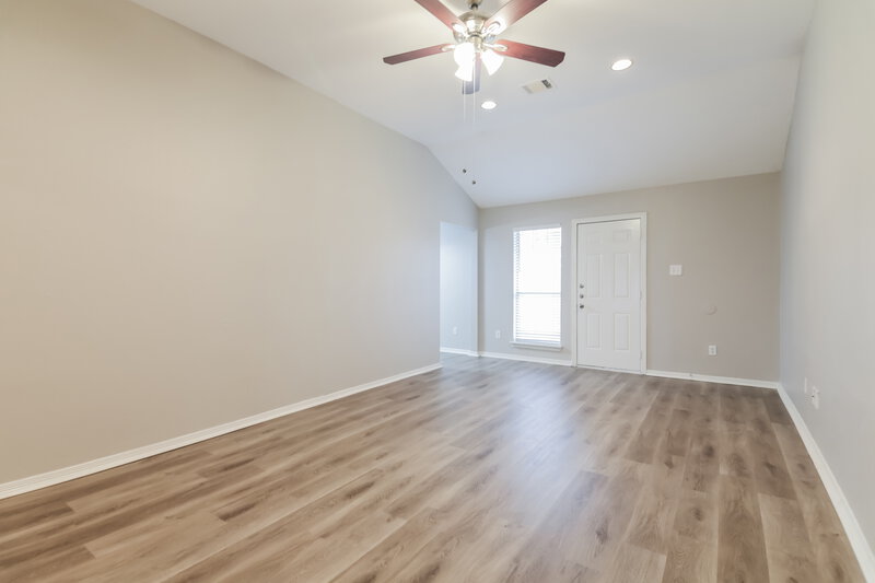 1,975/Mo, 206 E Holly Crandall, TX 75114 Living Room View 2