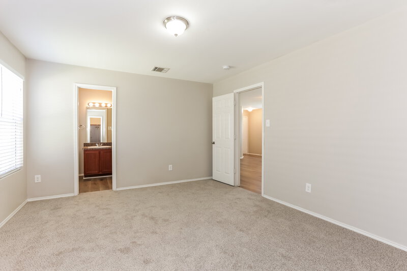 1,940/Mo, 1303 Macaw Ct Grand Prairie, TX 75051 Main Bedroom View 2