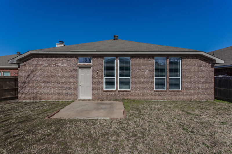 1,690/Mo, 7232 Retriever Ln Fort Worth, TX 76120 Rear View