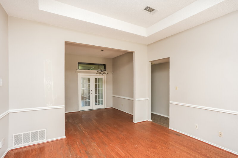 2,060/Mo, 6400 Running Creek Dr Arlington, TX 76001 Living Room View