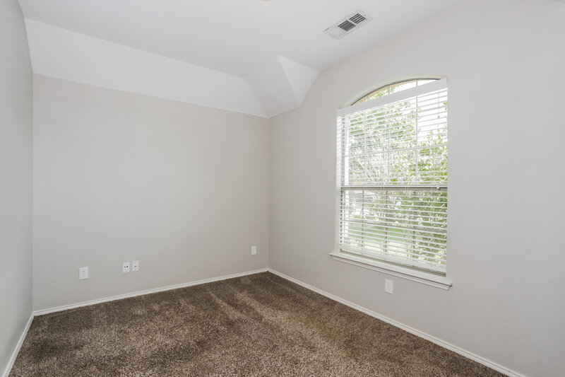2,205/Mo, 2808 Merry View Ln Fort Worth, TX 76120 Bedroom View