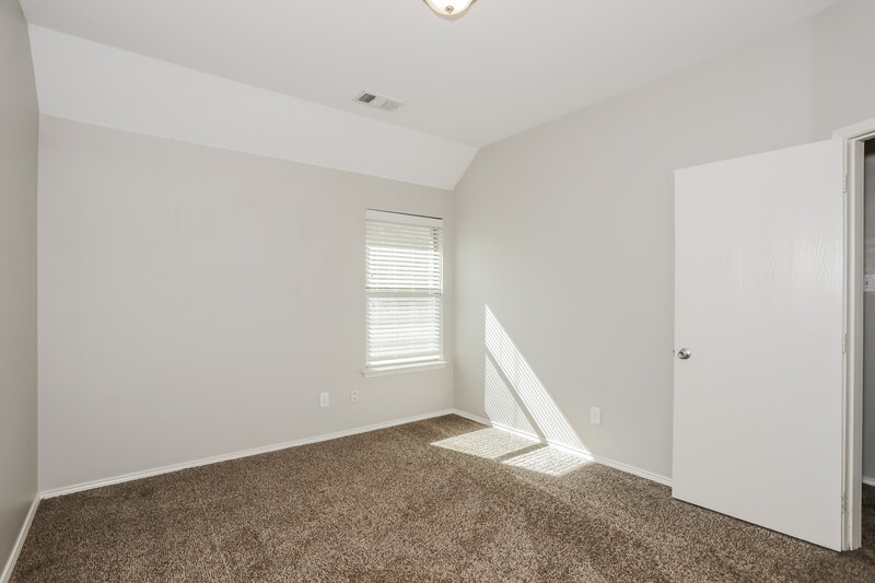 2,205/Mo, 2808 Merry View Ln Fort Worth, TX 76120 Bedroom View 3