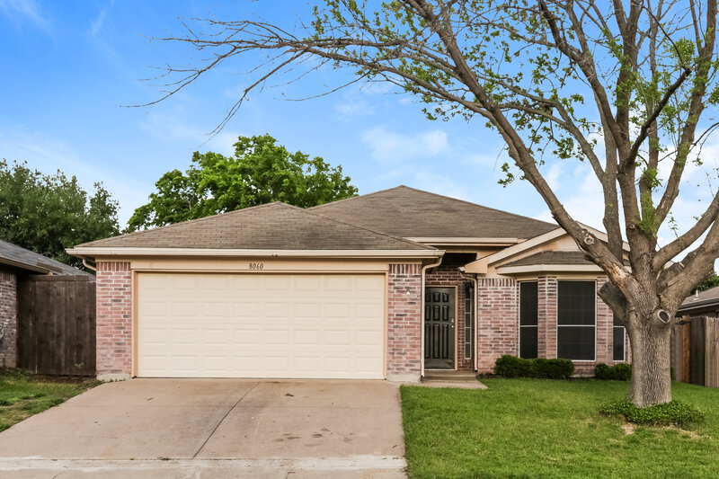1,950/Mo, 8060 Cannonwood Dr Fort Worth, TX 76137 External View