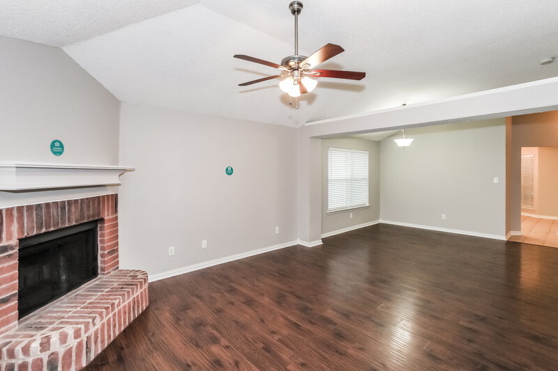 2,110/Mo, 8060 Cannonwood Dr Fort Worth, TX 76137 Living Room View