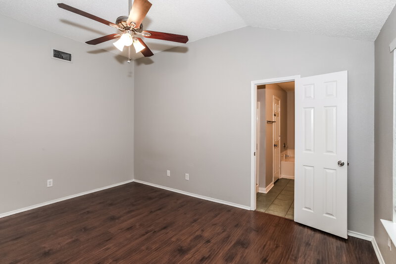 2,110/Mo, 8060 Cannonwood Dr Fort Worth, TX 76137 Main Bedroom View 2