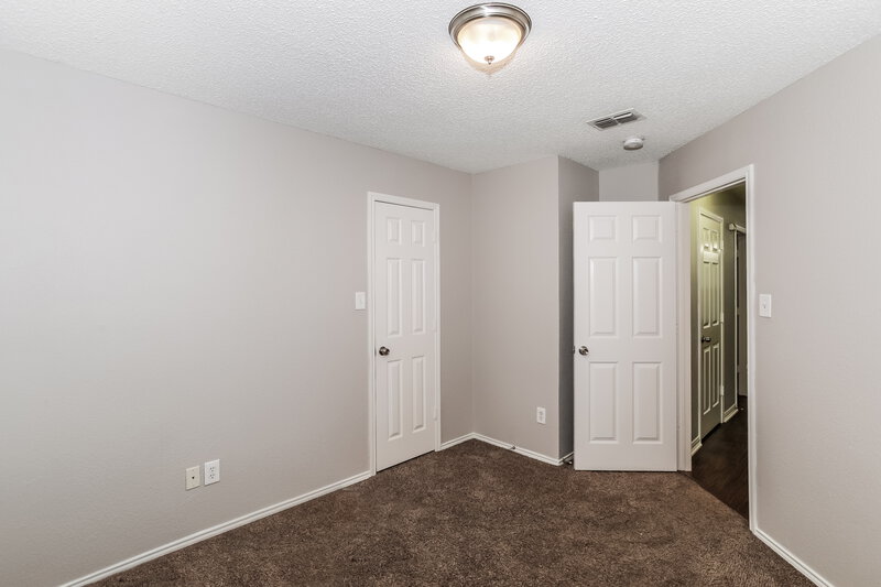 2,110/Mo, 8060 Cannonwood Dr Fort Worth, TX 76137 Bedroom View 2