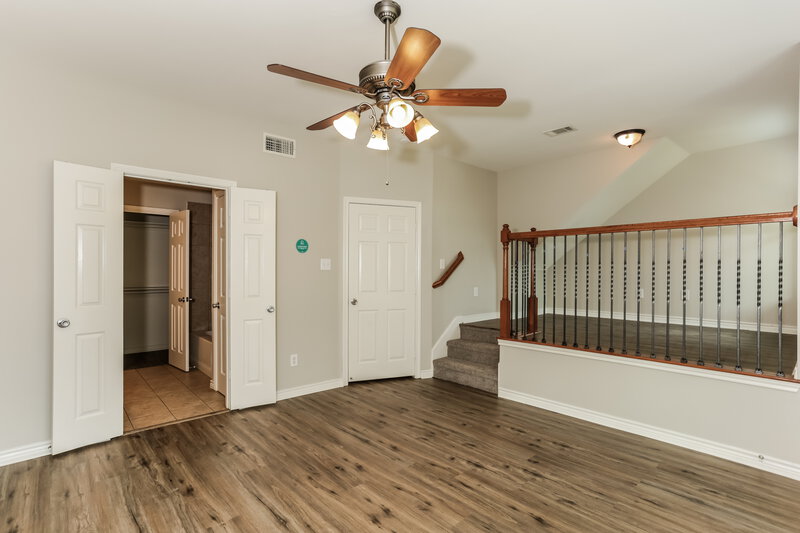 3,160/Mo, 12634 Bay Ave Fort Worth, TX 76040 Family Room View 2