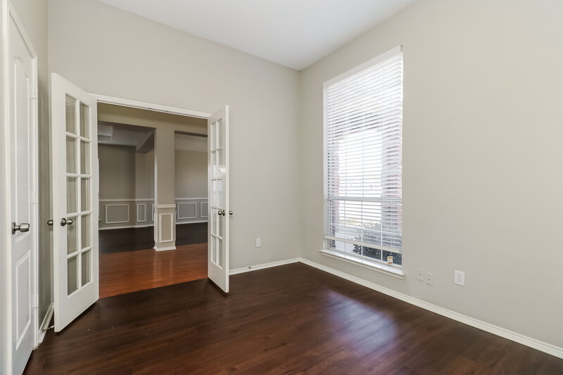 2,280/Mo, 4340 Estes Park Rd Haltom City, TX 76137 Office View