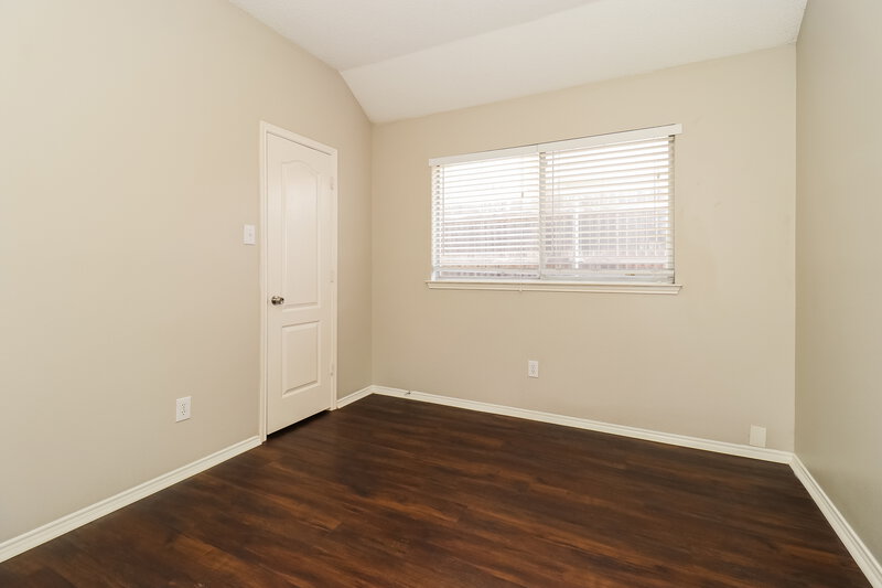 2,280/Mo, 4340 Estes Park Rd Haltom City, TX 76137 Bedroom View