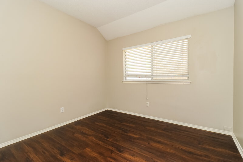 2,280/Mo, 4340 Estes Park Rd Haltom City, TX 76137 Bedroom View 2