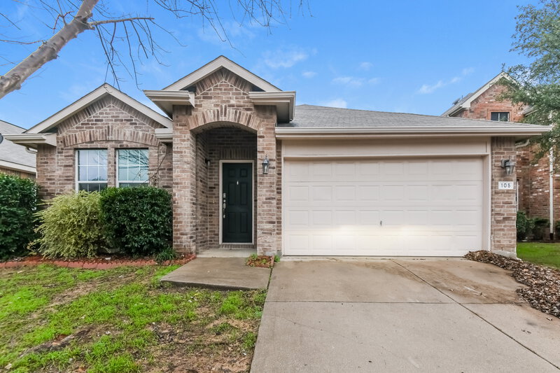 2,900/Mo, 105 Brookbank Ct Crowley, TX 76036 External View