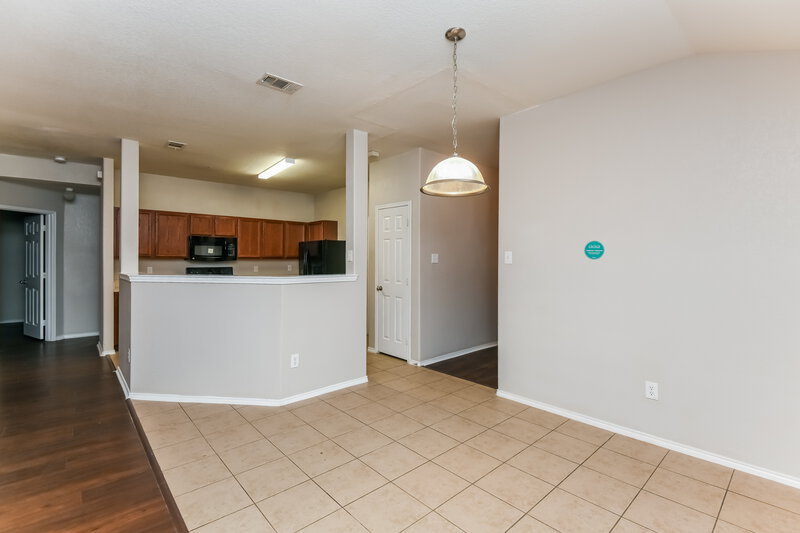 2,900/Mo, 105 Brookbank Ct Crowley, TX 76036 Dining Room View 2
