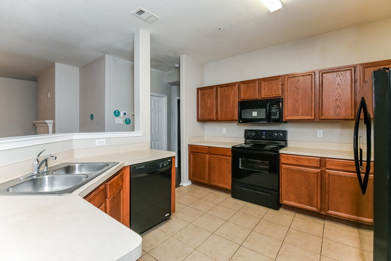 2,900/Mo, 105 Brookbank Ct Crowley, TX 76036 Kitchen View 2