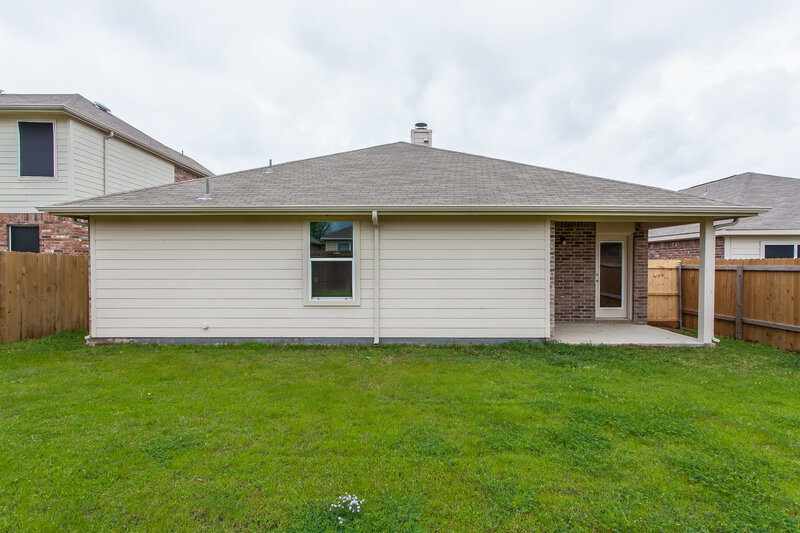 2,900/Mo, 105 Brookbank Ct Crowley, TX 76036 Rear View 2