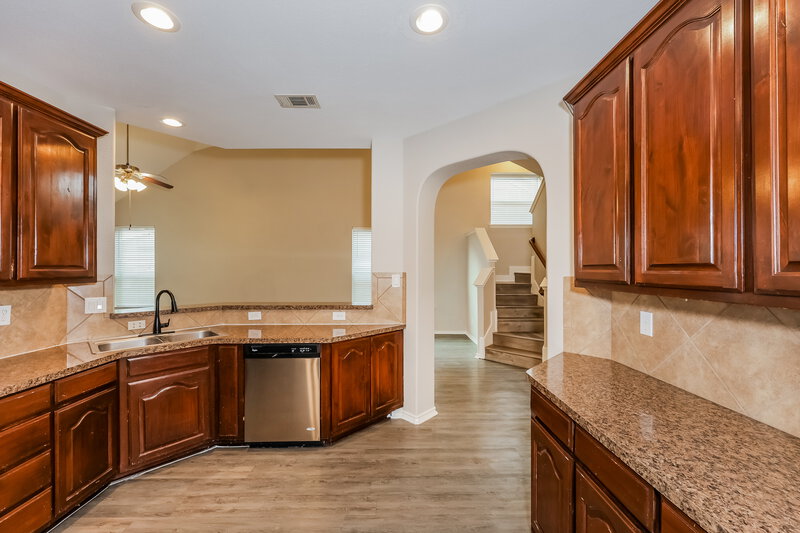 2,425/Mo, 5020 Cassidy Ln Fort Worth, TX 76244 Kitchen View 2