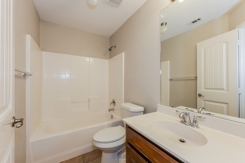 2,425/Mo, 5020 Cassidy Ln Fort Worth, TX 76244 Bathroom View