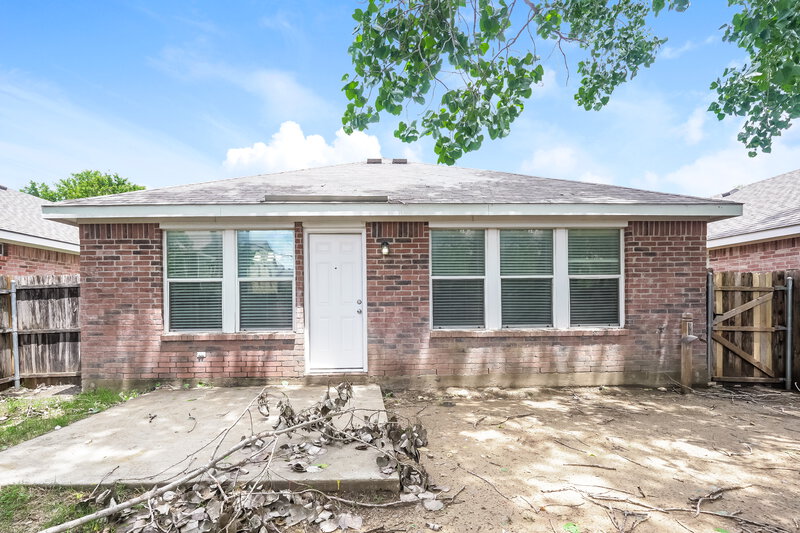 1,745/Mo, 8809 Highland Orchard Dr Fort Worth, TX 76179 Rear View