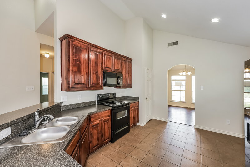 2,210/Mo, 1220 Roping Reins Way Haslet, TX 76052 Kitchen View