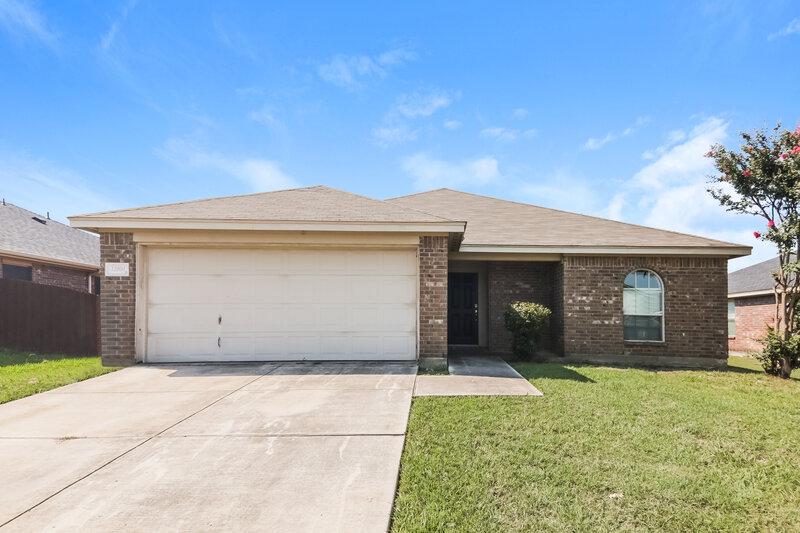 2,019/Mo, 12804 Bruce Dr Balch Springs, TX 75180 External View