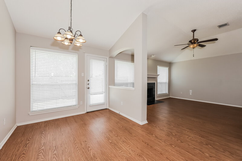 2,680/Mo, 665 Beatty Dr Grand Prairie, TX 75052 Breakfast Nook View