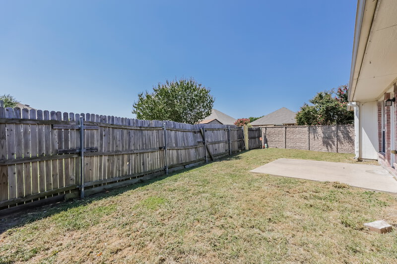 2,680/Mo, 665 Beatty Dr Grand Prairie, TX 75052 Rear View