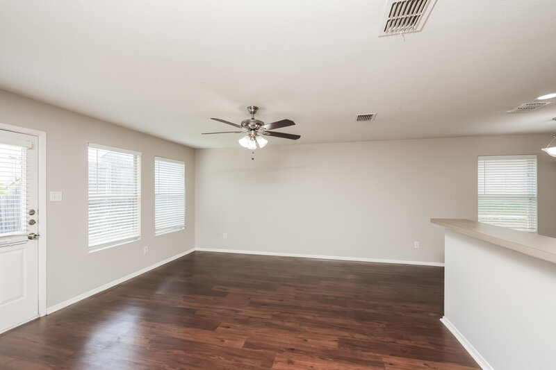 1,890/Mo, 6624 Cantata Ct Dallas, TX 75241 Living Room View
