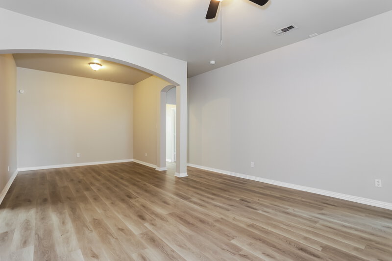 1,975/Mo, 344 Creekside Way Waxahachie, TX 75165 Living Room View 3