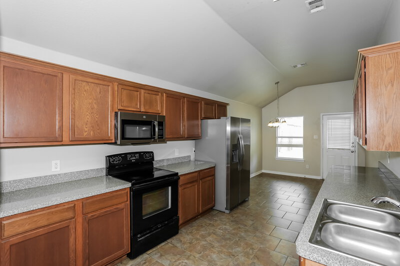 1,975/Mo, 344 Creekside Way Waxahachie, TX 75165 Kitchen View