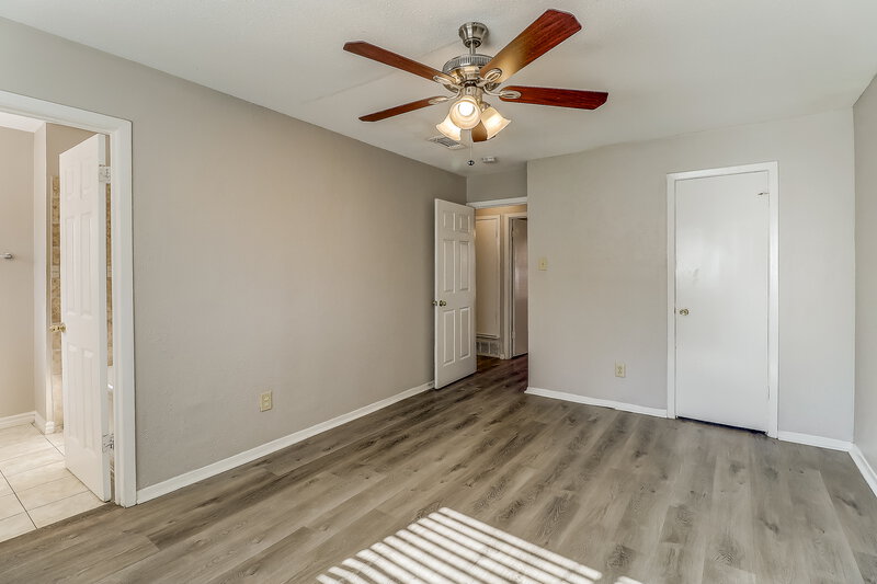 1,810/Mo, 742 Yale Dr Lancaster, TX 75134 Main Bedroom View 2