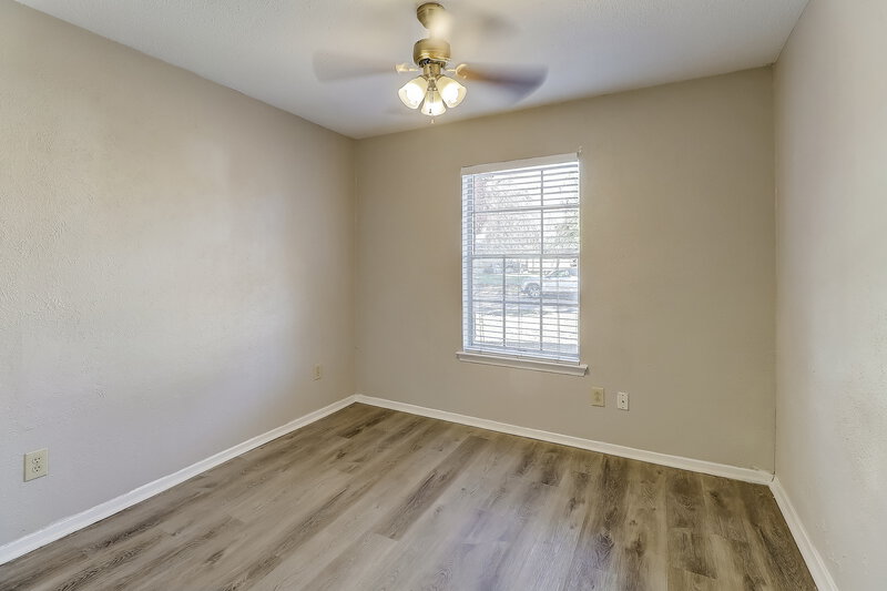 1,810/Mo, 742 Yale Dr Lancaster, TX 75134 Bedroom View 2