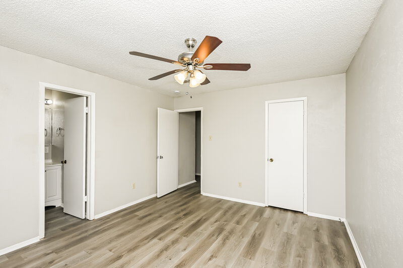 1,820/Mo, 716 Admiralty Way Fort Worth, TX 76108 Main Bedroom View 2