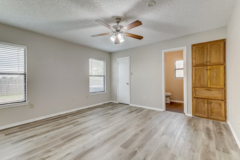 2,060/Mo, 1228 Nelson Pl Burleson, TX 76028 Main Bedroom View